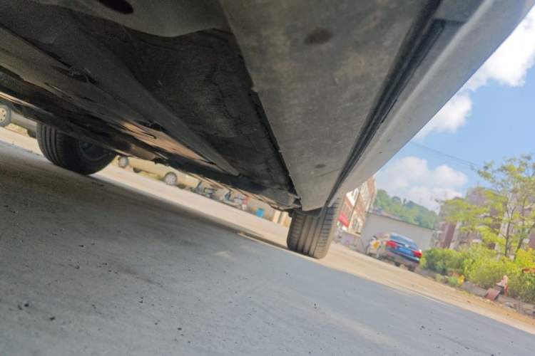 Used Volvo XC60 2025 B5 4x4 Smart Luxury Edition Chassis Front Left
