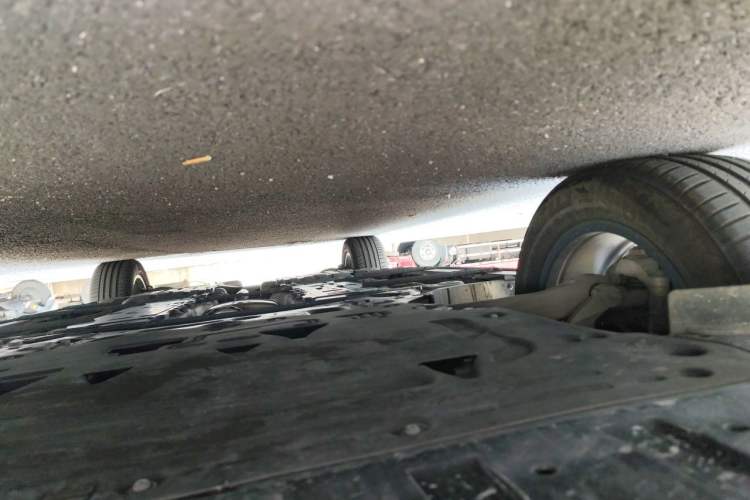 Used Volvo XC60 2025 B5 4x4 Smart Luxury Edition Chassis Front