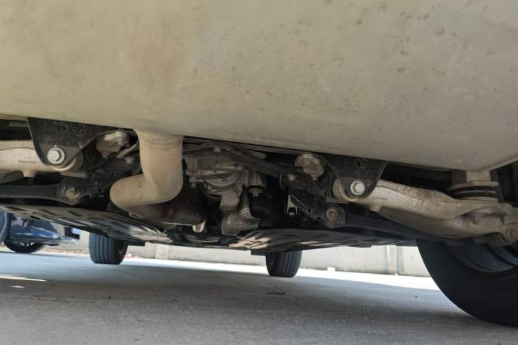 Used Volvo XC60 2025 B5 4x4 Smart Luxury Edition Chassis Rear