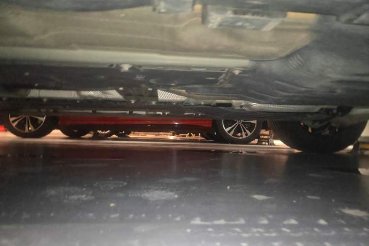 Used Volvo XC60 2025 B5 4x4 Smart Luxury Edition Chassis Rear Left