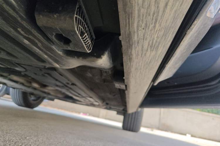 Used Volvo XC60 2025 B5 4x4 Smart Luxury Edition Chassis Rear Right