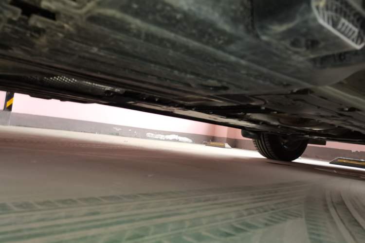 Used Volvo XC60 2025 B5 4x4 Smart Luxury Edition Chassis Rear Right
