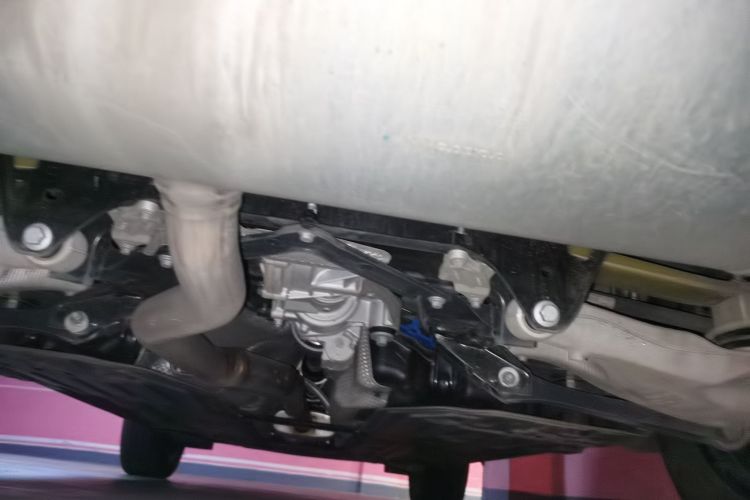 Used Volvo XC60 2025 B5 4x4 Smart Luxury Edition Chassis Rear