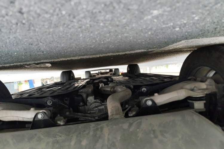 Used Volvo XC60 2025 B5 4x4 Smart Luxury Edition Chassis Rear