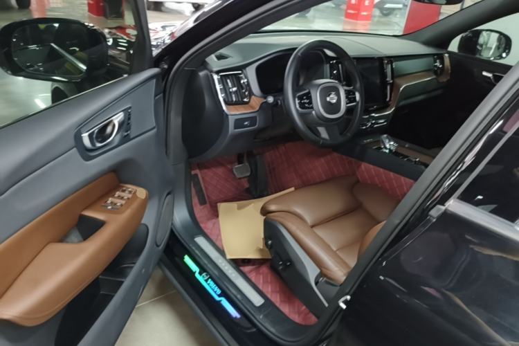 Used Volvo XC60 2025 B5 Four-Wheel Drive Smart & Advanced Luxury Edition Driver Seat