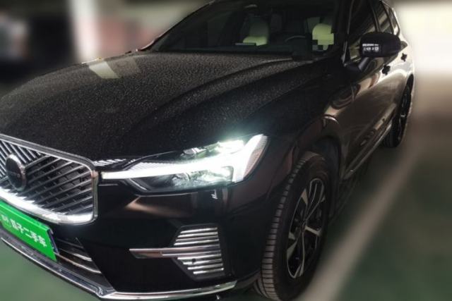 Used Volvo XC60 2025 B5 4x4 Smart Luxury Edition