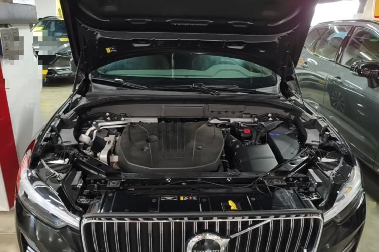 Used Volvo XC60 2025 B5 Four-Wheel Drive Smart & Advanced Luxury Edition Engine Bay