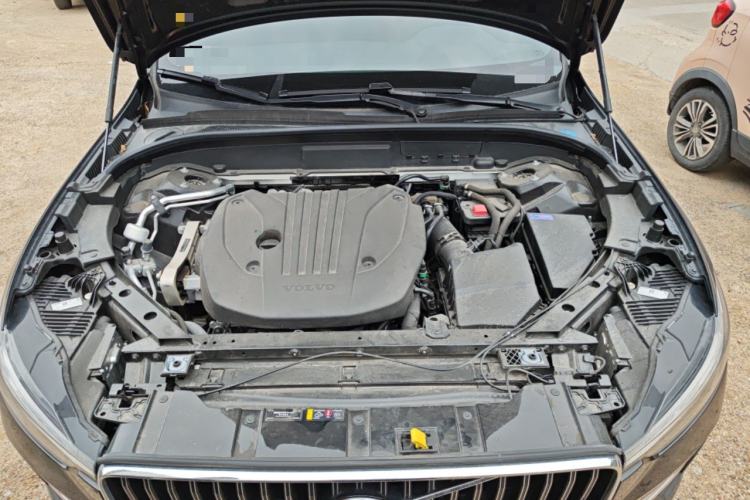Used Volvo XC60 2025 B5 Four-Wheel Drive Smart & Advanced Luxury Edition Engine Bay