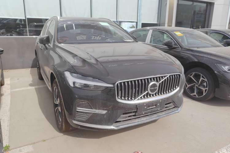Used Volvo XC60 2025 B5 Four-Wheel Drive Smart & Advanced Luxury Edition Exterior 1