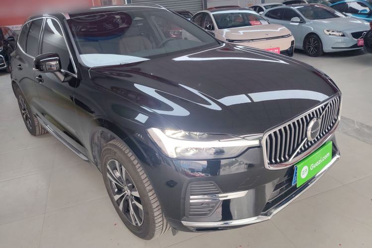 Used Volvo XC60 2025 B5 4x4 Smart Luxury Edition Exterior 1