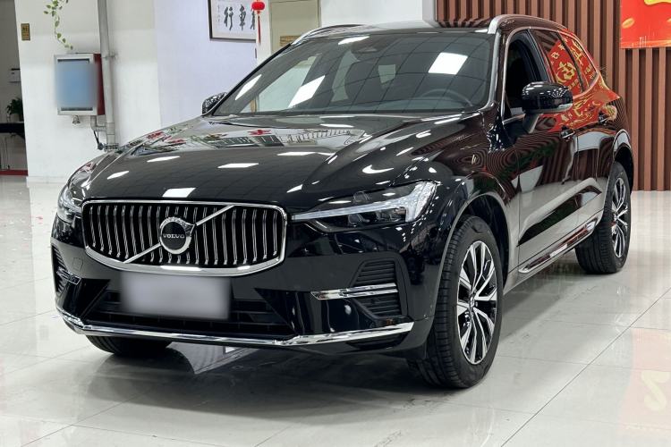 Used Volvo XC60 2025 B5 Four-Wheel Drive Smart & Advanced Luxury Edition Exterior 2