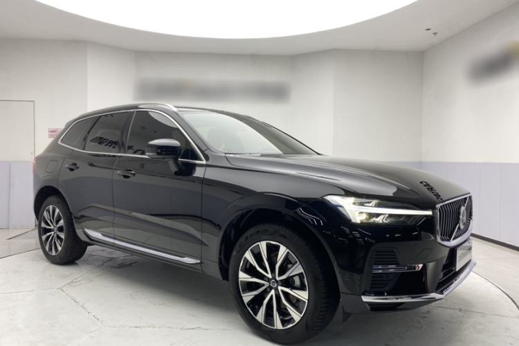 Used Volvo XC60 2025 B5 Four-Wheel Drive Smart & Advanced Luxury Edition Exterior 2