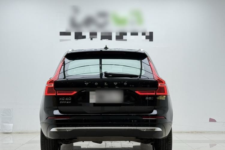 Used Volvo XC60 2025 B5 Four-Wheel Drive Smart & Advanced Luxury Edition Exterior 2