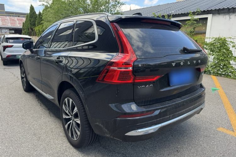 Used Volvo XC60 2025 B5 Four-Wheel Drive Smart & Advanced Luxury Edition Exterior 3