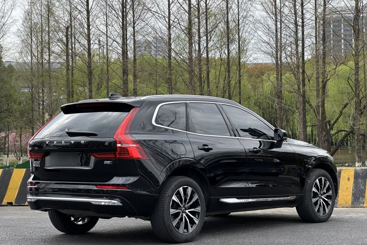 Used Volvo XC60 2025 B5 Four-Wheel Drive Smart & Advanced Luxury Edition Exterior 5