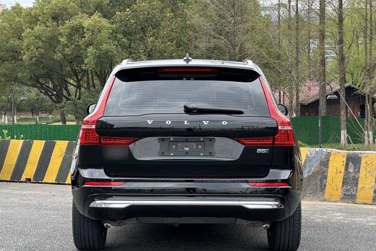 Used Volvo XC60 2025 B5 Four-Wheel Drive Smart & Advanced Luxury Edition Exterior 6
