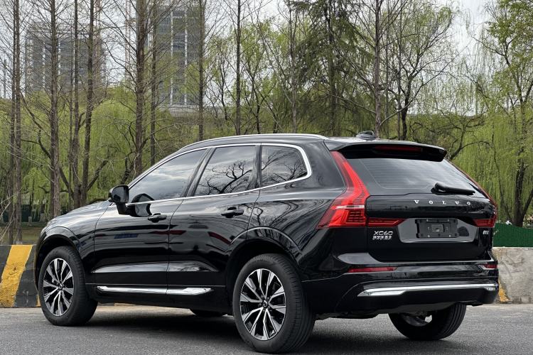 Used Volvo XC60 2025 B5 Four-Wheel Drive Smart & Advanced Luxury Edition Exterior 7