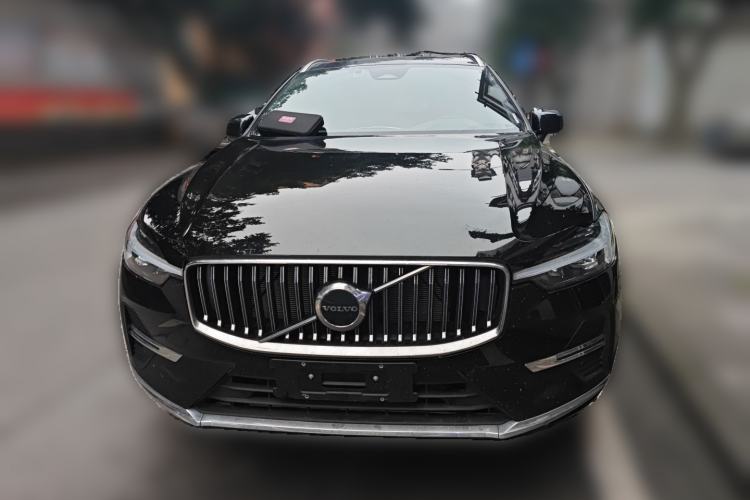Used Volvo XC60 2025 B5 4x4 Smart Luxury Edition Front
