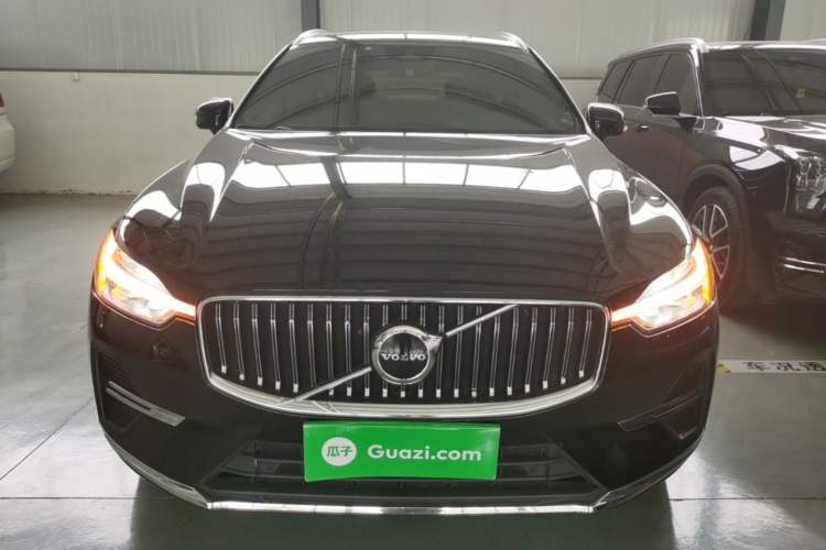 Used Volvo XC60 2025 B5 Four-Wheel Drive Smart & Advanced Luxury Edition Front