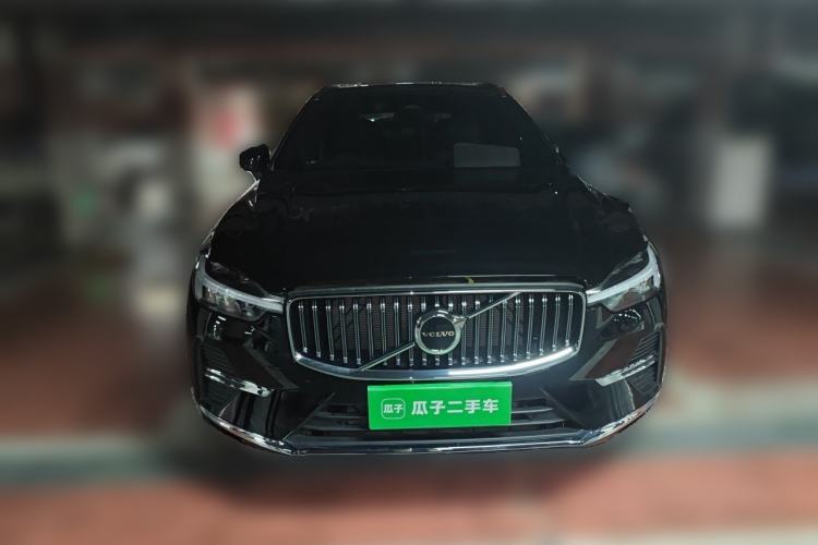 Used Volvo XC60 2025 B5 4x4 Smart Luxury Edition Front