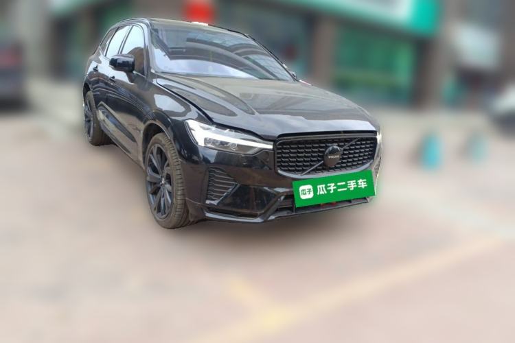 Used Volvo XC60 2025 B5 Four-Wheel Drive Smart & Advanced Midnight Black Edition Front Right 45 Deg
