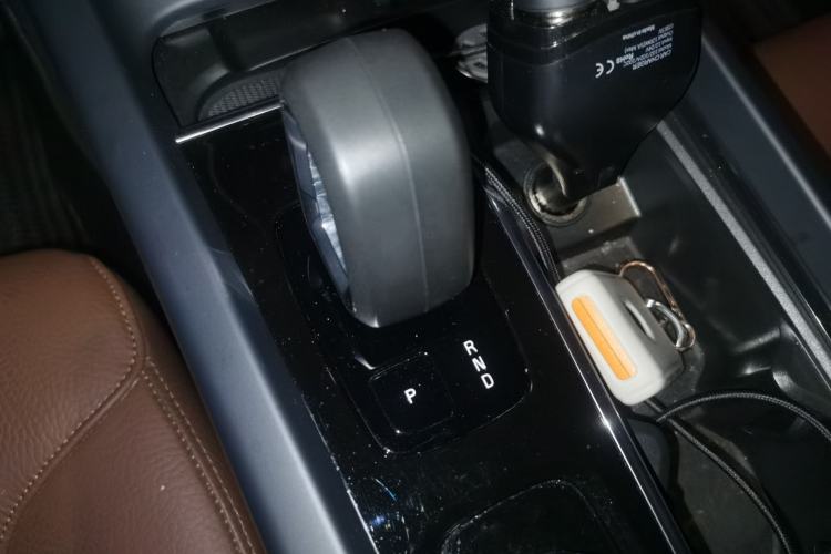 Used Volvo XC60 2025 B5 4x4 Smart Luxury Edition Gear Lever
