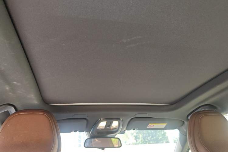 Used Volvo XC60 2025 B5 4x4 Smart Luxury Edition Headliner