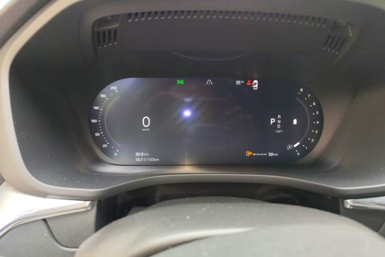Used Volvo XC60 2025 B5 4x4 Smart Luxury Edition Instrument Cluster