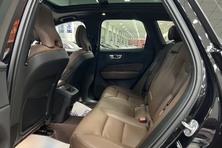 Used Volvo XC60 2025 B5 Four-Wheel Drive Smart & Advanced Luxury Edition Interior 3