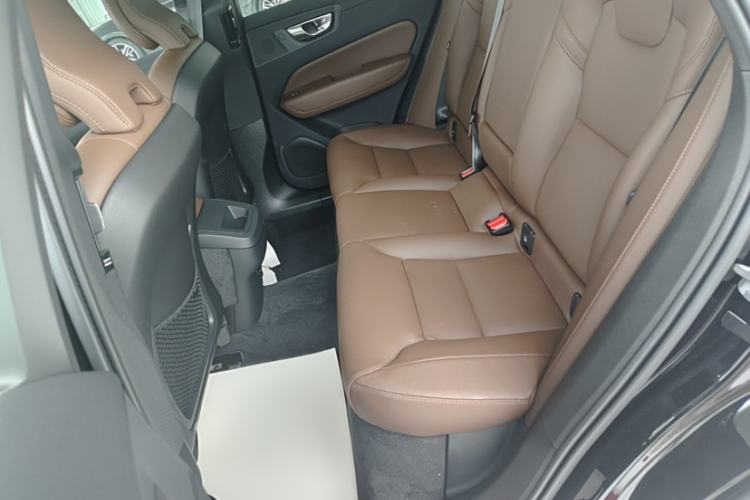 Used Volvo XC60 2025 B5 Four-Wheel Drive Smart & Advanced Luxury Edition Interior 4