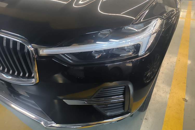 Used Volvo XC60 2025 B5 Four-Wheel Drive Smart & Advanced Luxury Edition Left Front Headlight