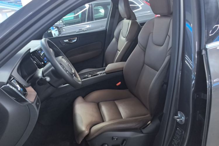 Used Volvo XC60 2025 B5 Four-Wheel Drive Smart & Advanced Luxury Edition Left Front Seat