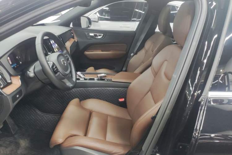 Used Volvo XC60 2025 B5 Four-Wheel Drive Smart & Advanced Luxury Edition Left Front Seat
