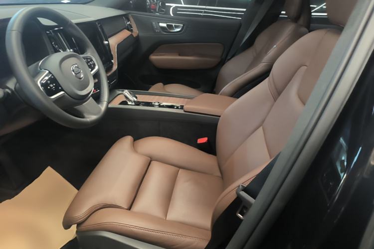 Used Volvo XC60 2025 B5 Four-Wheel Drive Smart & Advanced Luxury Edition Left Front Seat