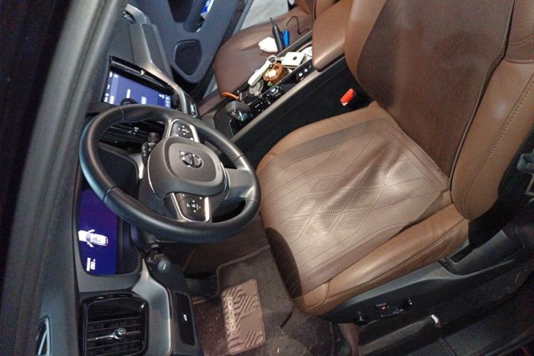Used Volvo XC60 2025 B5 Four-Wheel Drive Smart & Advanced Luxury Edition Left Front Seat