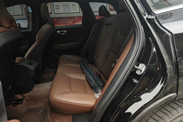 Used Volvo XC60 2025 B5 4x4 Smart Luxury Edition Left Rear Seat