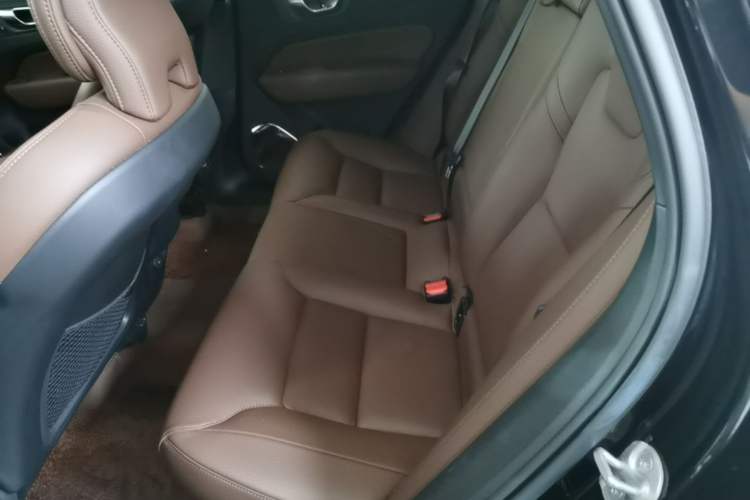 Used Volvo XC60 2025 B5 Four-Wheel Drive Smart & Advanced Luxury Edition Left Rear Seat