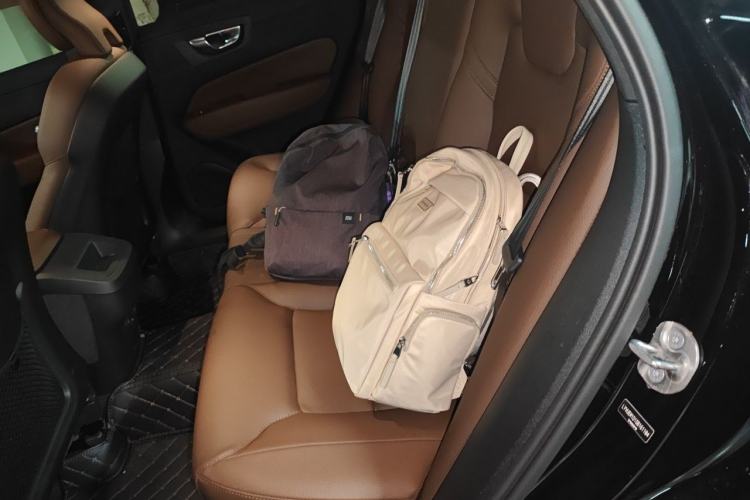 Used Volvo XC60 2025 B5 4x4 Smart Luxury Edition Left Rear Seat