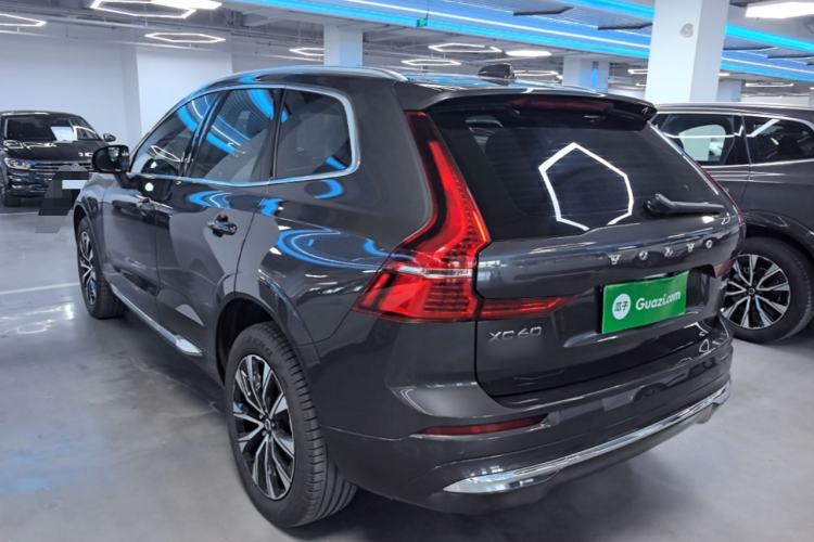 Used Volvo XC60 2025 B5 Four-Wheel Drive Smart & Advanced Luxury Edition Rear Left 45 Deg