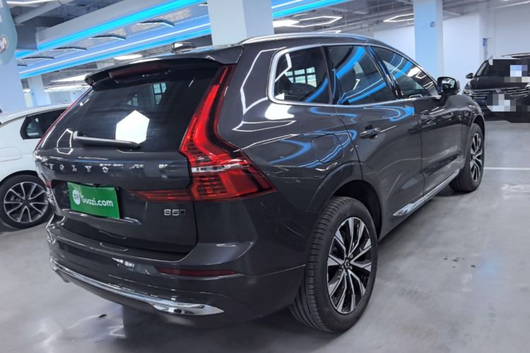 Used Volvo XC60 2025 B5 Four-Wheel Drive Smart & Advanced Luxury Edition Rear Right 45 Deg