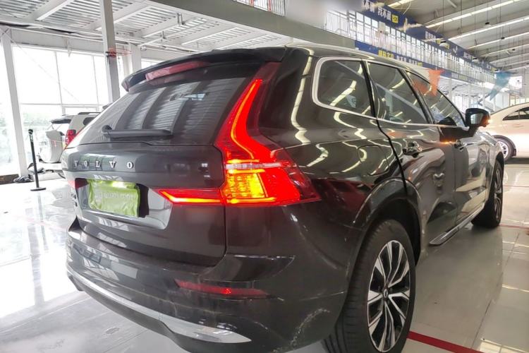 Used Volvo XC60 2025 B5 Four-Wheel Drive Smart & Advanced Luxury Edition Rear Right 45 Deg