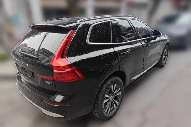 Used Volvo XC60 2025 B5 4x4 Smart Luxury Edition Rear Right 45 Deg