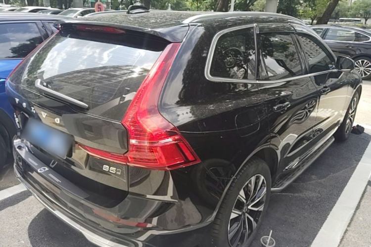 Used Volvo XC60 2025 B5 Four-Wheel Drive Smart & Advanced Luxury Edition Rear Right 45 Deg