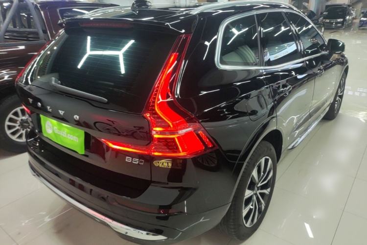 Used Volvo XC60 2025 B5 Four-Wheel Drive Smart & Advanced Luxury Edition Rear Right 45 Deg