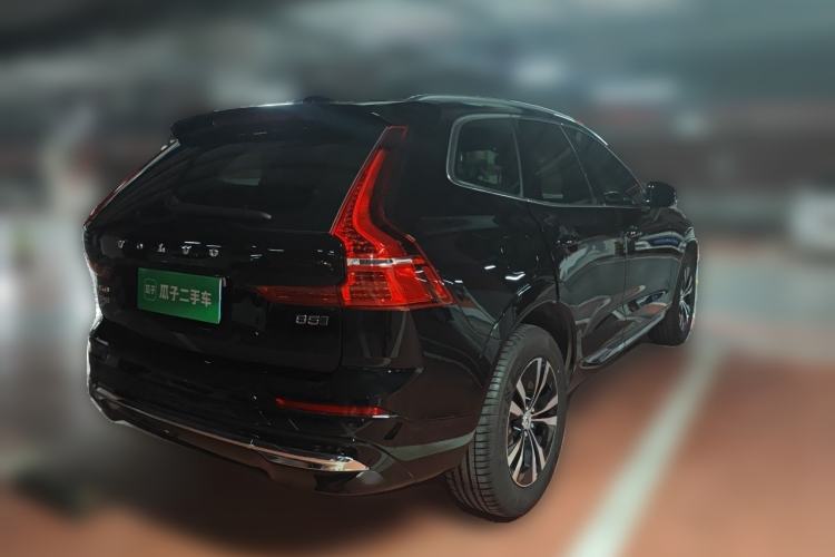 Used Volvo XC60 2025 B5 4x4 Smart Luxury Edition Rear Right 45 Deg