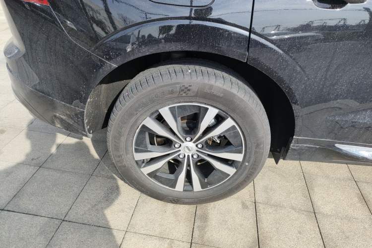 Used Volvo XC60 2025 B5 4x4 Smart Luxury Edition Right Rear Wheel Hub