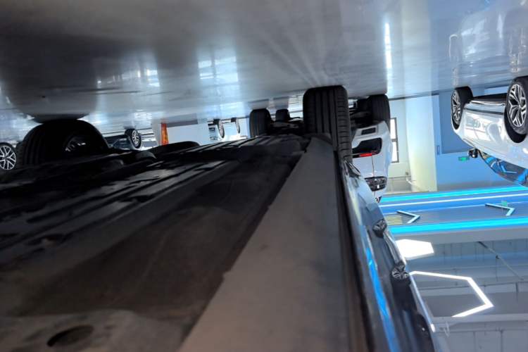 Used Volvo XC60 2025 B5 Four-Wheel Drive Smart & Advanced Luxury Edition Right Side Sill