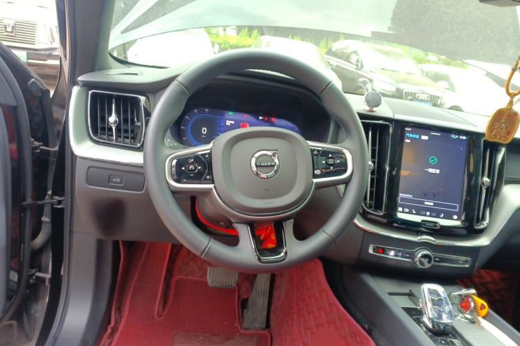 Used Volvo XC60 2025 B5 Four-Wheel Drive Smart & Advanced Midnight Black Edition Steering Wheel