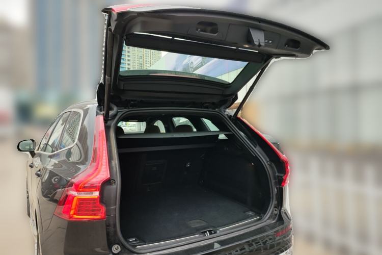 Used Volvo XC60 2025 B5 Four-Wheel Drive Smart & Advanced Luxury Edition Trunk