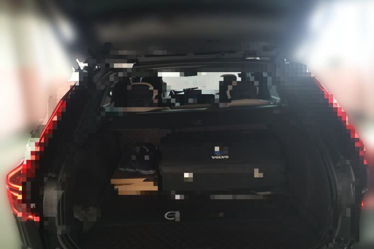 Used Volvo XC60 2025 B5 4x4 Smart Luxury Edition Trunk